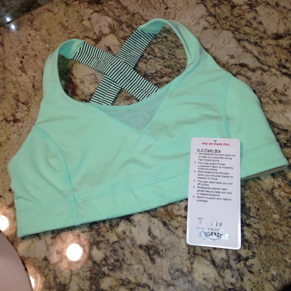 lululemon athletica Mint Sports Bra